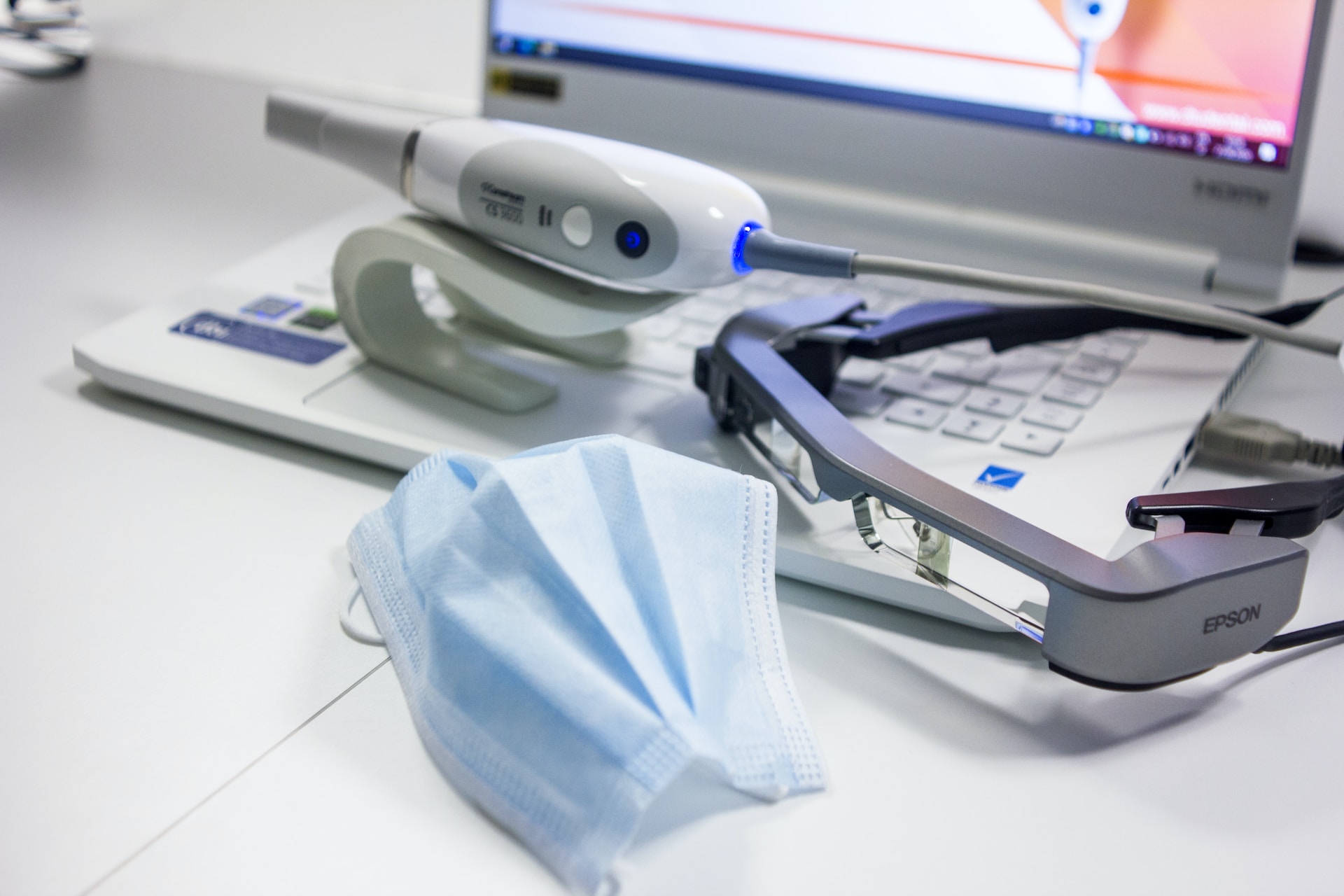 Dental Trends of 2024 New Tech, Personalized Care, and Overall Health